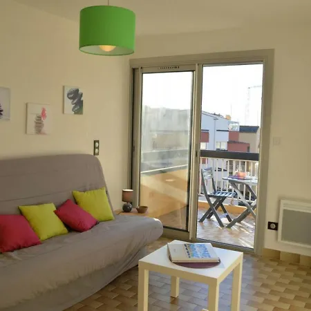 Cap D'agde, 1 Piece, 4 Personnes - Fr-1-249-156 Agde